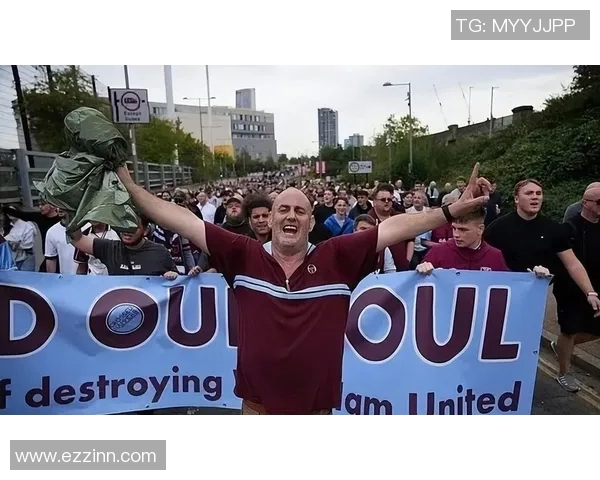 25-26赛季英超联赛初期多位主帅面临下课危机引发关注与讨论